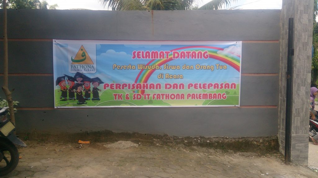 wisuda sit fathona